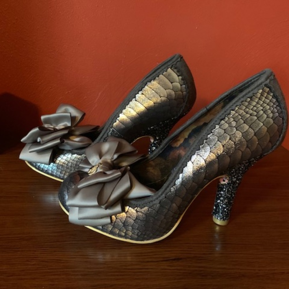 IRREGULAR CHOICE - ASCOT SIZE; EU 38 / US 7